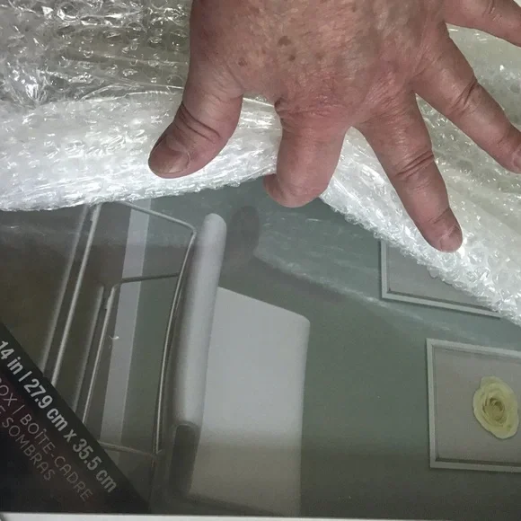 Shadow box frames set of 2 , color white , 11”x 14” - Picture 4 of 6